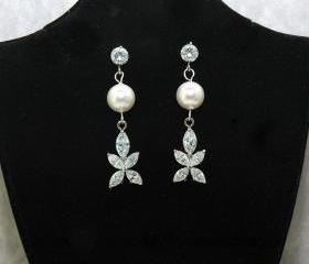 Flower Crystal Wedding Earrings with Pearl and Cubic Zirconia - Wedding Earrings - Pearl Dangle