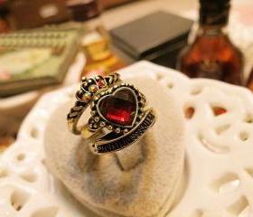 Retro set auger red peach heart crown three-piece Ring