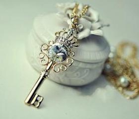 Key pearl Sweet lovely necklace, holiday party, birthday bridesmaid gift, Beaded Jewelry,wedding necklace Free Shipping