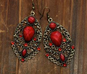 Vintage Earrings - Ruby Stones