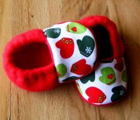 Christmas Mittens Fleece Baby Booties