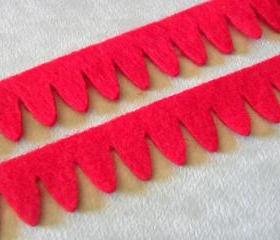 24 inch of lace on felt (26 pieces)