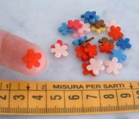 F102a ---100 Super mini felt flowers 1 cm