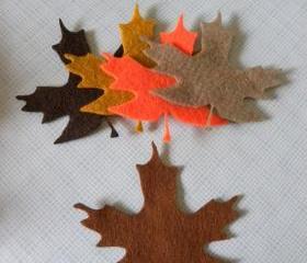 L109 -- 5 Maple leaves on felt 3.5 inch