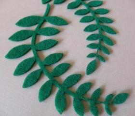 L106 --- 2 Ferns on felt