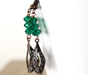 emerald green earrings with copper leaves - glass beads