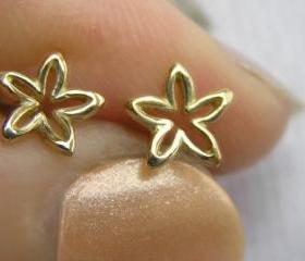 Solid Gold Flower Stud Earrings, Dainty Flower Studs, Small Flower Earrings, 14k Gold