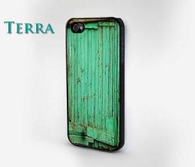 iPhone 5 case - Old Green FenceWood Effcet cases, wood iphone case