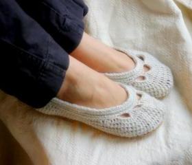 Crochet Pattern for Womens House Slipper the Adult Yoke Ballet Flat PDF Pattern number 110