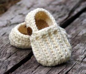  Easy on Loafers Crochet Pattern - Crochet Pattern 104