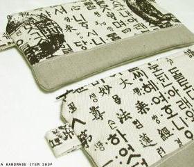Korean Script Canvas Pouch - 'Hunminjeongeum' Print / Cotton / Linen