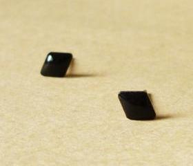 SALE - Small Black Rhombus Stud Earrings - 4 mm - Gift under 10