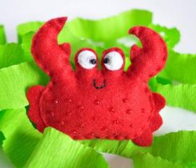 Felt brooch, red crab, sea creature, beads, gift, present