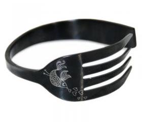 Carved Bird Fork-shaped Bracelet