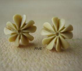Mini Coral Sponge Earrings - Latte - Jewelry by FIVE