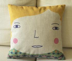 Blonde Boll Print Decorative Pillow
