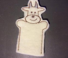  Cow Finger Puppet