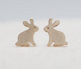 Brushed Bunny Earrings in gold