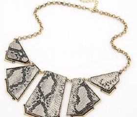 New Hot Artificial Snake Lether Geometric Irregular Choker Necklace