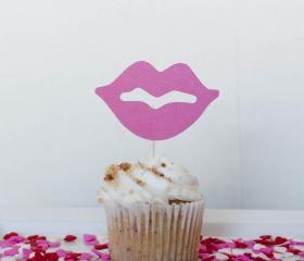 Valentine's Day Pucker Up - Lip cupcake toppers - set of 12