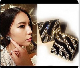 shining diamond zebras black big drops earrings