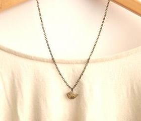 Small Swallow Bird Vintage Style Antique Brass Necklace, perfect for a Vintage Style Wedding