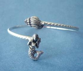 Silver Mermaid cuff bracelet with a seashell wrap style