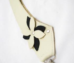 Leather key fob , Off white key accessory