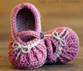 Crochet Pattern Too Cute Mary Janes with easy gathering pattern number 210 PDF