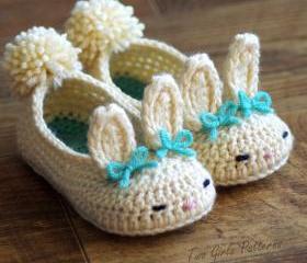 Toddler Bunny Slippers Tot Hops Toddler Crochet Pattern - Childrens shoe Sizes 4 - 9 - ALL Six Sizes Included - Pattern number 214