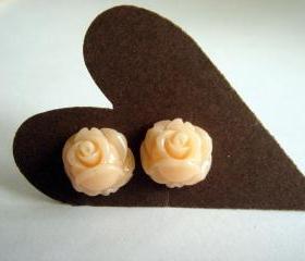 Peachy Rose Bud Stud Earrings