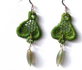 Green Vintage Lace Earrings. Hook Earrings. Hand dyed Green Lace. Unique Jewelry. Made in Italy. Handmade by SteamyLab.