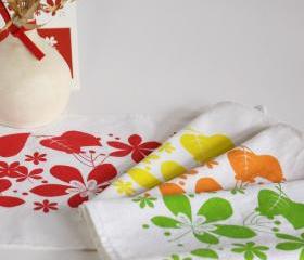 Four Linen Placemats hand printed with colorful leaves - set of 4