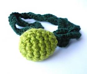 Crochet Necklace Wool Jewelry Twisted Necklace Lime Green necklace Dark Green Made in Italy. Handmade by SteamyLab.