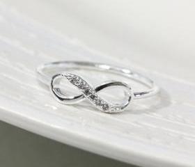 Dainty infinity ring 6.5 size in silver