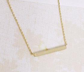 Bar necklace in gold, everyday jewelry, delicate minimal jewelry