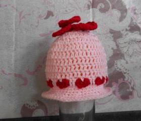 Red Hearts Hat