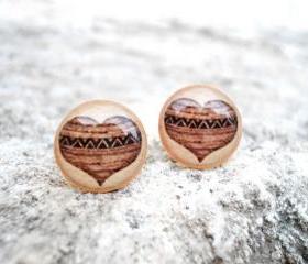 Vintage Retro heart earrings studs posts in Beige Brown, Anatomical Jewelry