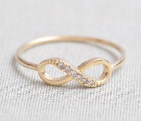 US 6 Size-delicate Infinity ring in Gold