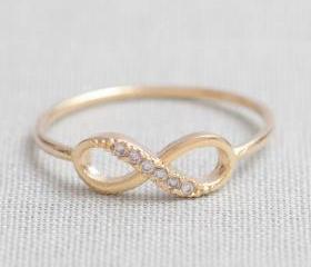 US 5 Size-delicate Infinity ring in Gold