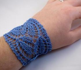 Bellflowers - Lace Bracelet - Bluebells
