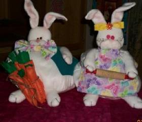Easter Bunny Rabbit Couple