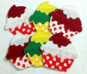 valentine special 6 x Cupcake Coasters ( personalized. name initials is written )