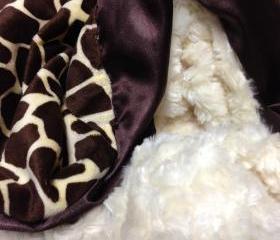 Cream Rose Swirl, Giraffe Print With Ruffle Trim Minky Blanket 30'x42'