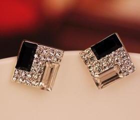Fashion White and Black Rhinestone Earrings