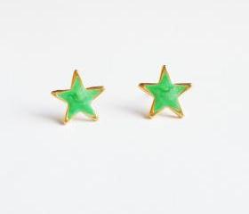 Large Green Star Stud Earrings - 14 mm - Gift under 10