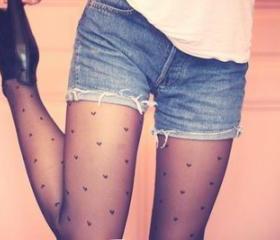 HEART PRINT STOCKINGS