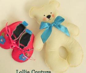 Teddy Bear Love / felt baby animal / vintage style toys / Baby shower