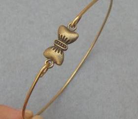Bowtie Bangle Bracelet