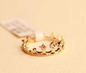 Fashion Rhinestone Crown Tail Ring